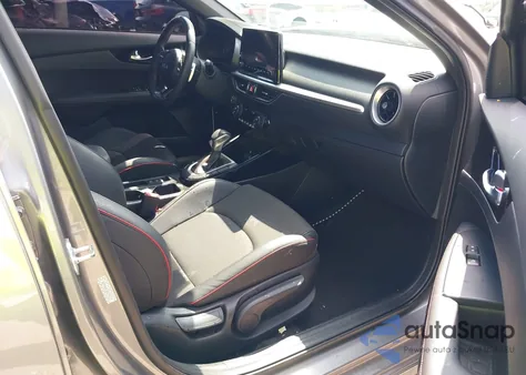 2024 Kia Forte Gt z USA, uszkodzony, nr VIN 3KPF44AC5RE791127